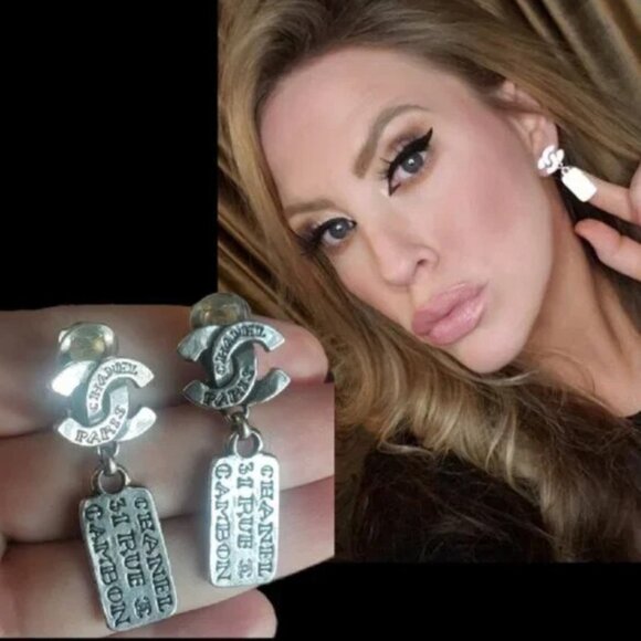 CHANEL Vintage SILVER Clip-On Earrings Chanel Rue Cambon '99A - Picture 1 of 13